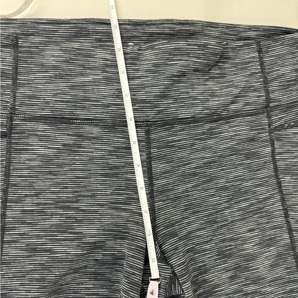 Athleta Energy Power Up Capri Leggings Gray Space Dye XL - Picture 10 of 13